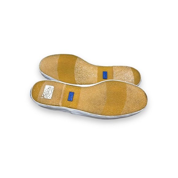 SOLD Native Shoe - Picture 4 of 6